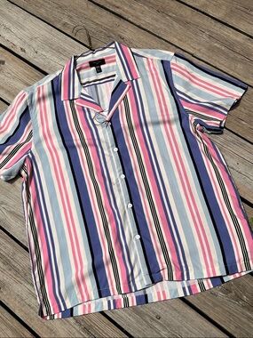 NWT New Look Men's Short Sleeve Vertical Stripe Button-Down  Shirt L